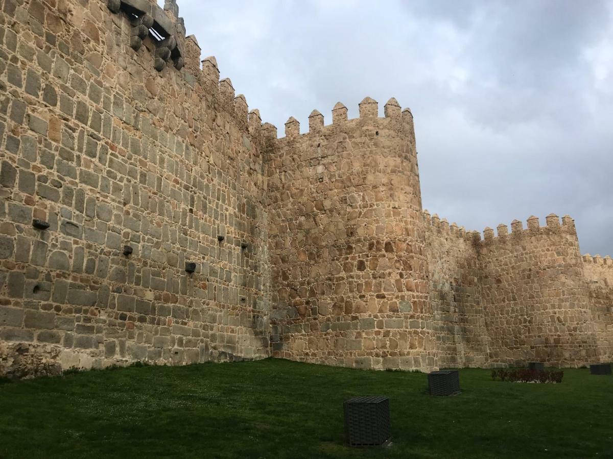 Вилла El Llano - El Hornillo, Tu Pueblo En La Sierra De Gredos. Экстерьер фото